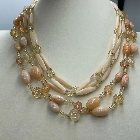 Vintage Midcentury Hong Kong layered beaded choker 16”. - Picture 2 of 8